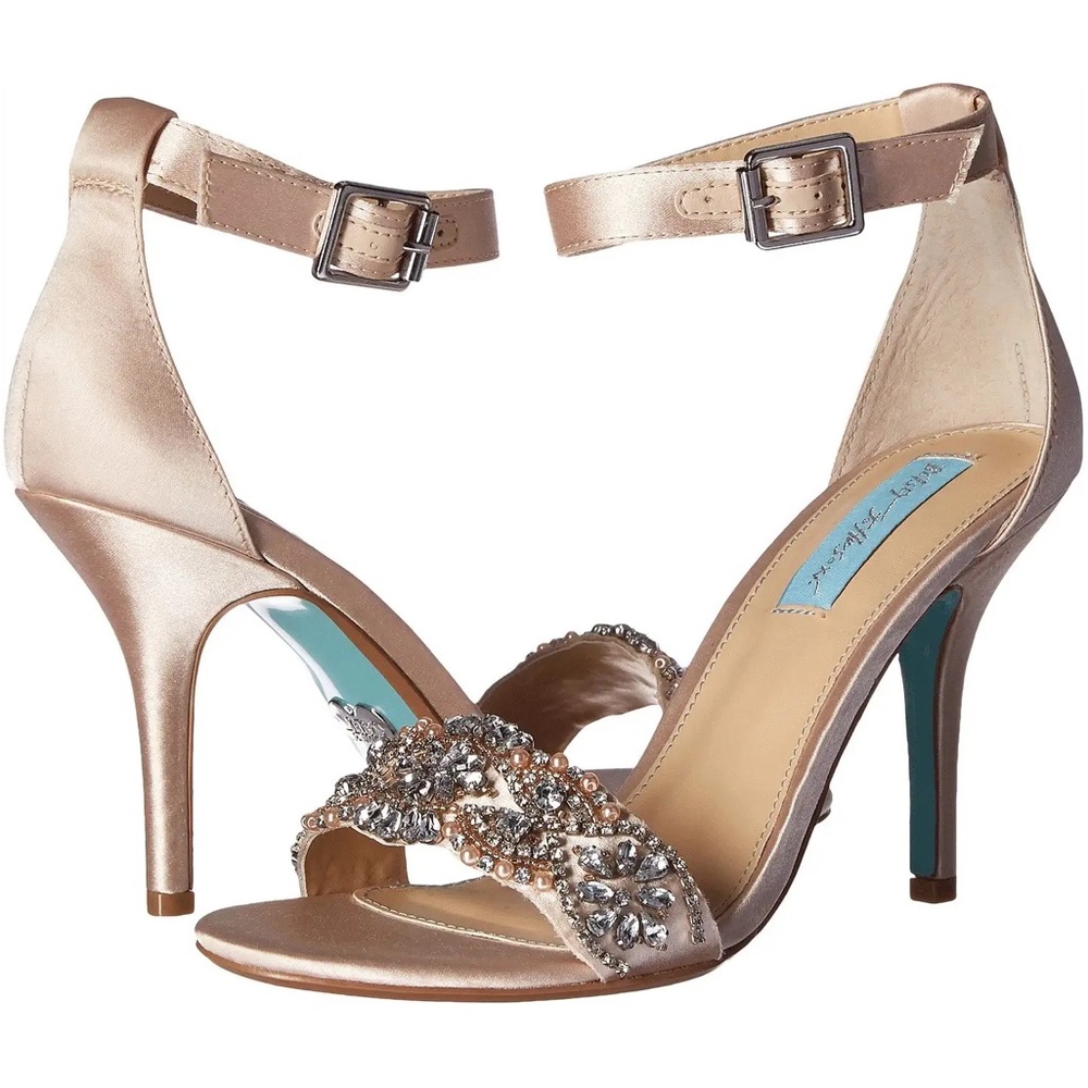 Blue by Betsey Johnson champagne heels with rhinestone embellishment size 7.5